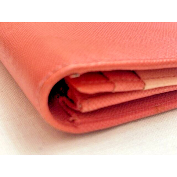 Authentic Prada Saffiano Leather Bifold Long Light Pink 2 tone Wallet w/snaps - Picture 10 of 15